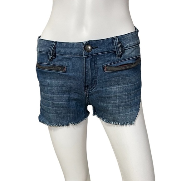 Bcbg Side Slit Open Mini Cut Off Shorts - Picture 3 of 10